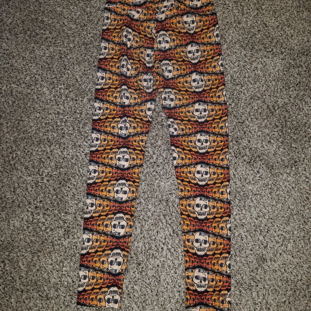Lularoe Leggings OS Orange and Black Skulls